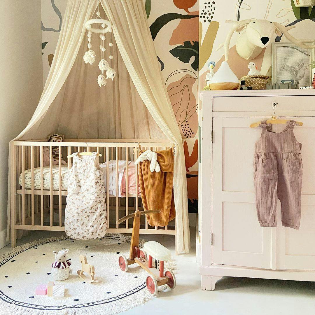 schattige-babykamer-behang