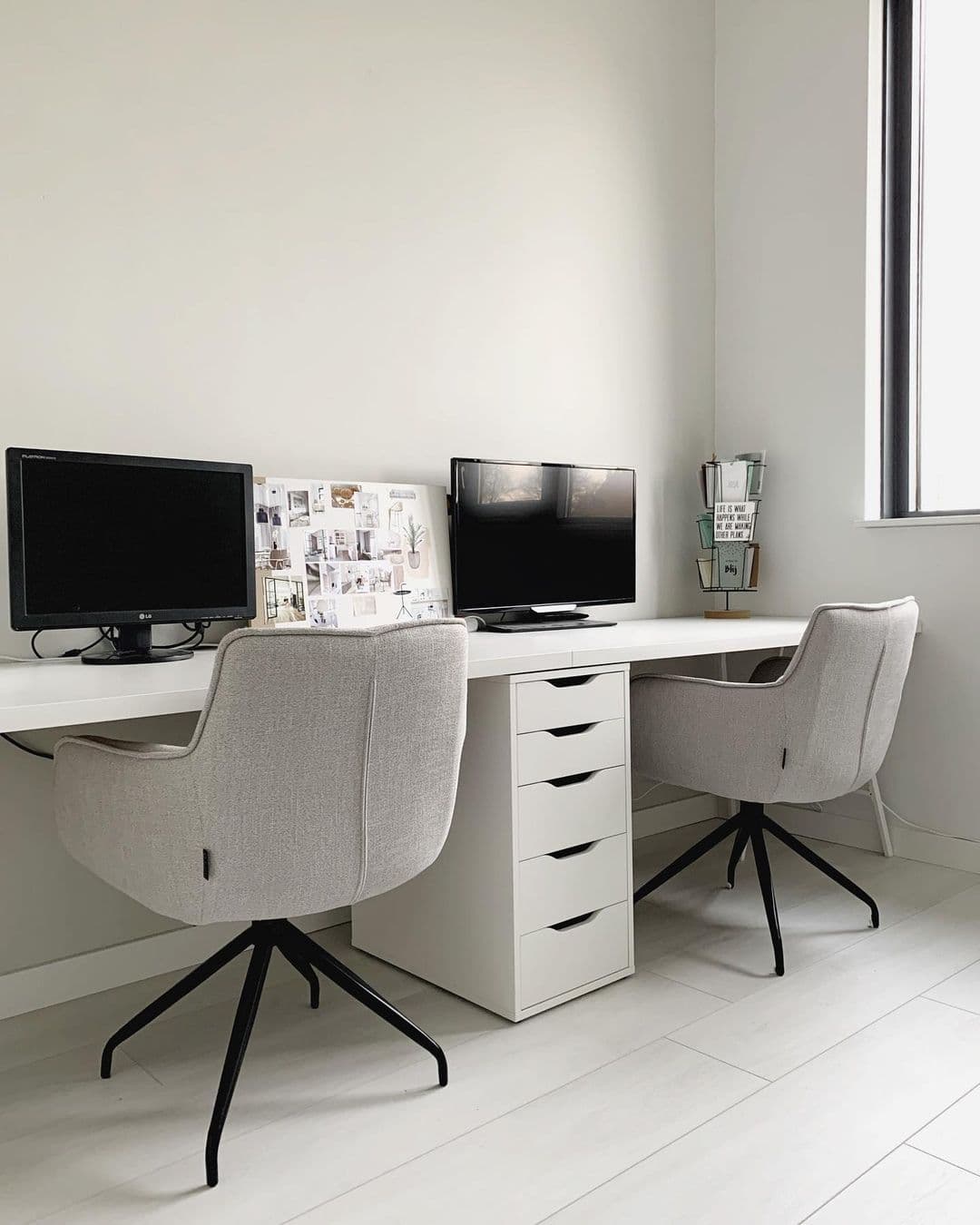 kantoor-werkplek-bureau