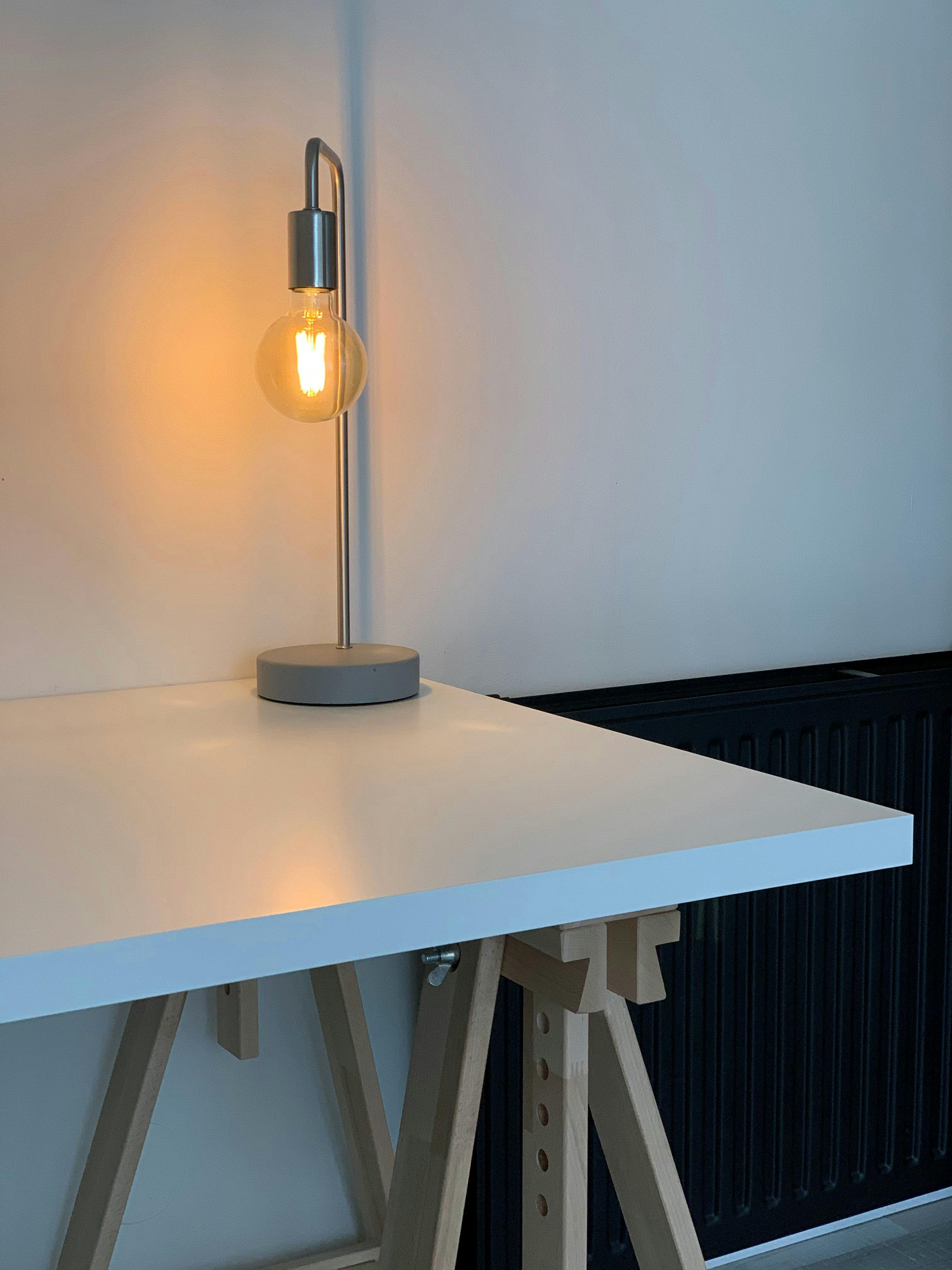 tafellamp-minimalistisch-verlichting