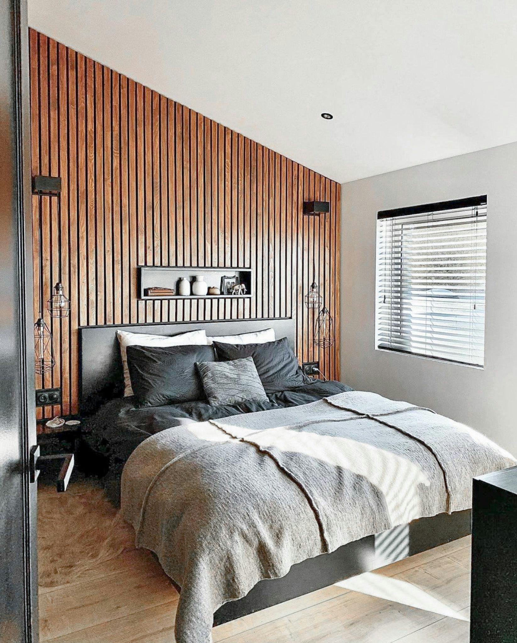 houten-panelen-slaapkamer