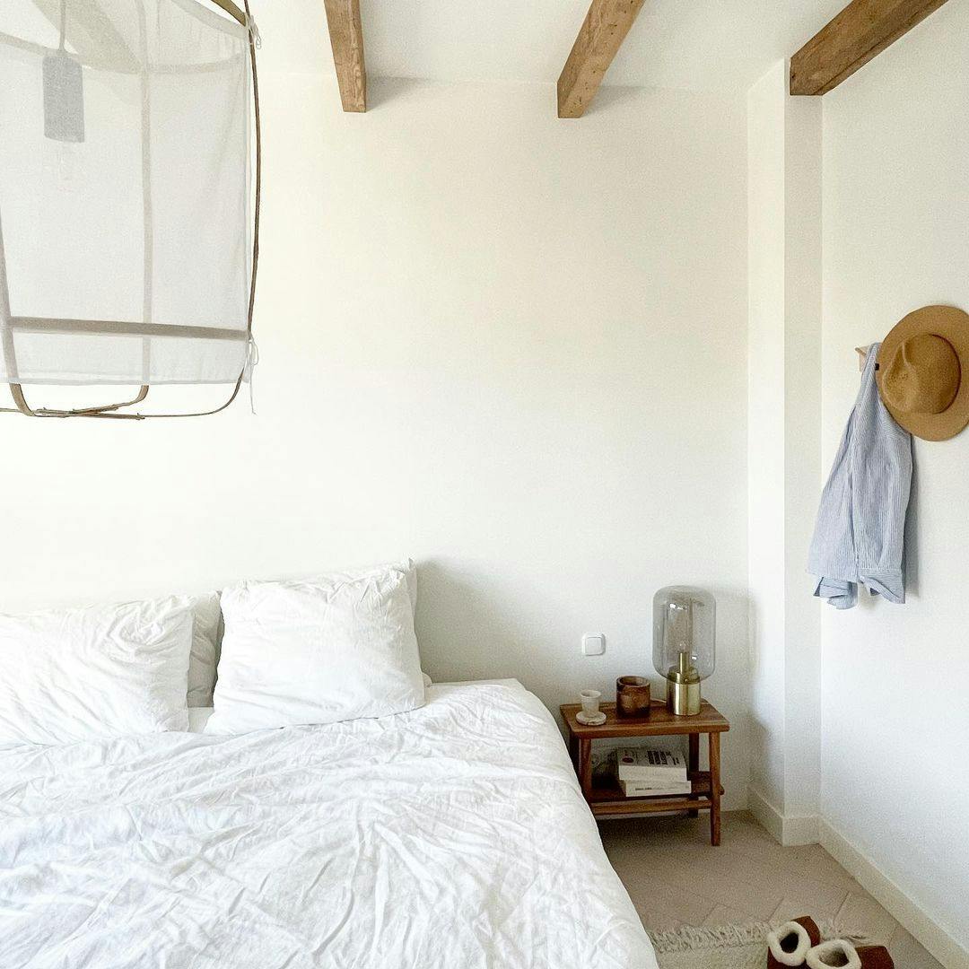 eenvoud-kleuren-moderne-slaapkamer