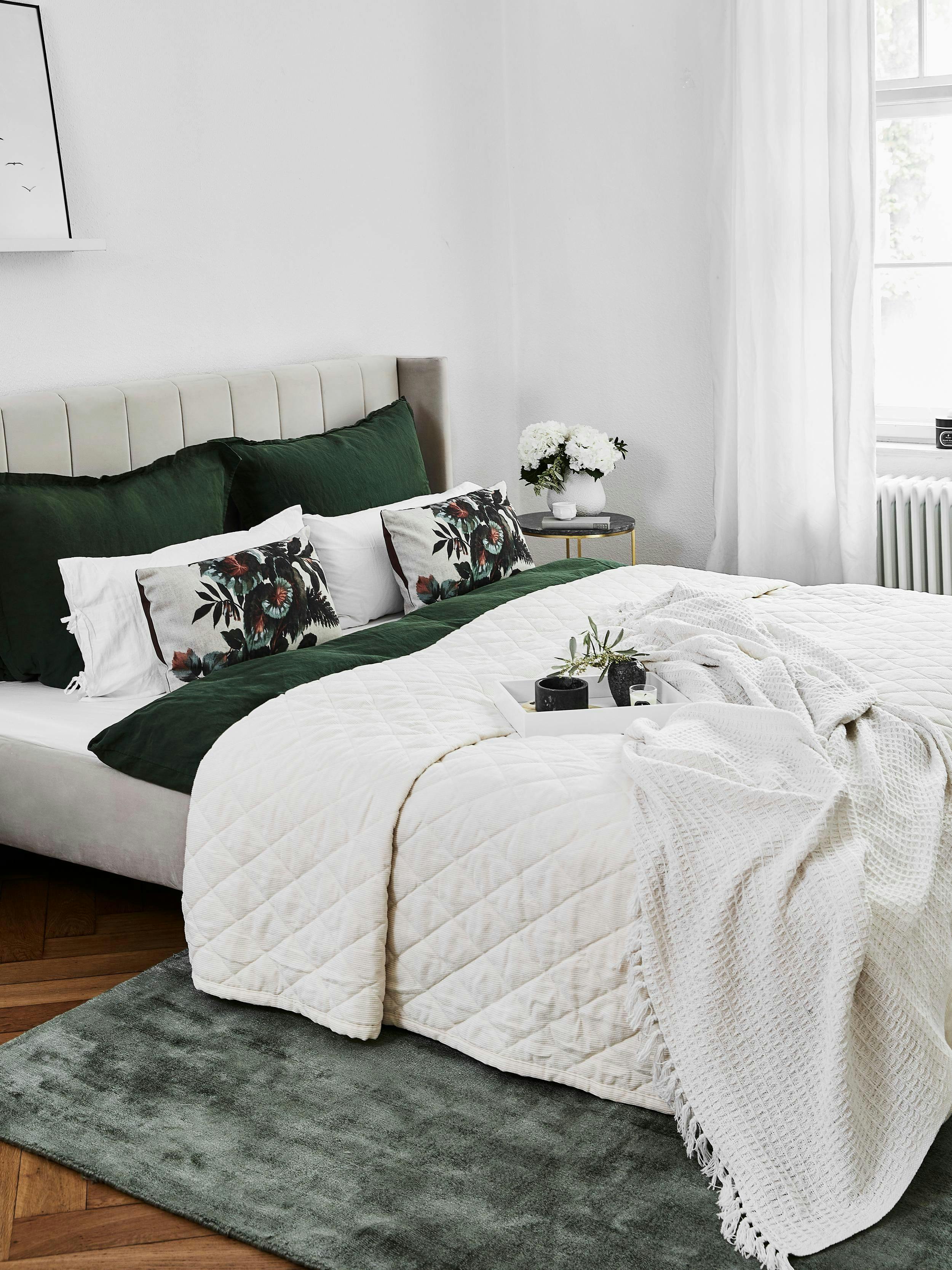 groen-vloerkleed-slaapkamer